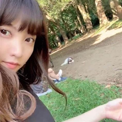 津島衣里さんのインスタグラム写真 津島衣里instagram「きょうはどんな1日だったかな U・x・u いつかの、わんことえり In