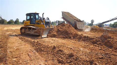 Incredible Bulldozer Shantui Working Clean The Soil Well Strong