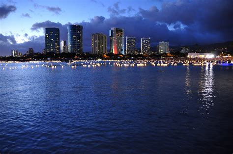 Oahu Daily Photo: Honolulu Skyline