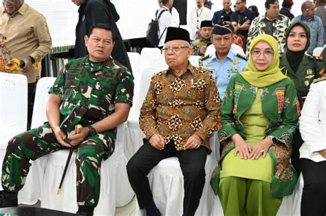 Panglima Tni Dampingi Wapres Maruf Amin Kunker Di Papua Okezone Nasional