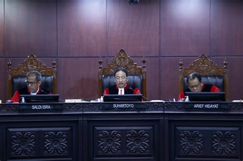 Sidang Putusan Dismissal Mk Phpu Pileg