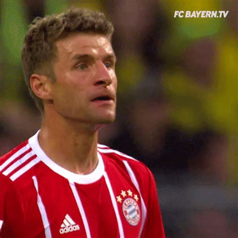 Scream Omg By Fc Bayern Munich Find Share On Giphy