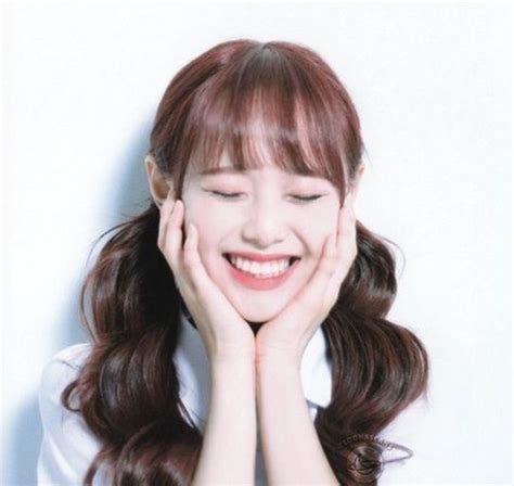 Babe Chuu Loona Kim Jung Best Kpop Odd Eyes Happy Puppy Star