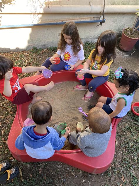 Escola Brincando E Aprendendo - Creche Escola Brincando e Aprendendo