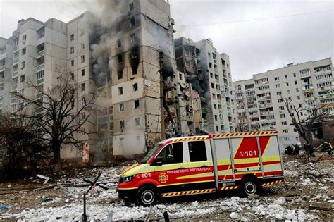 War In Ukraine Families Run For Cover As Russian Air Strikes Hit