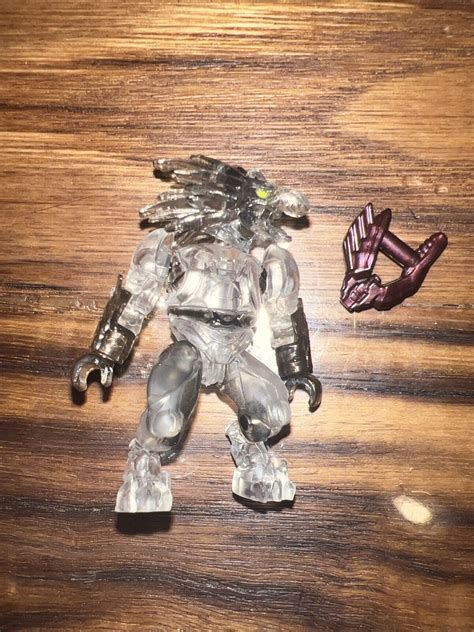 Halo Mega Bloks Classic Covenant Skirmisher Active Camo Figure Series 9 2014 Ebay