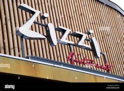 Zizzi Restaurant Greenwich London Uk Stock Photo Alamy