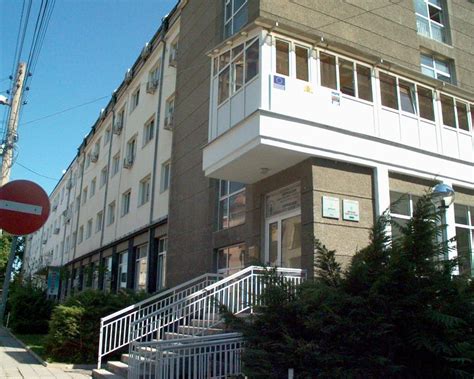 Колцентър набира 130 служители, владеещи немски | Бряг News ...