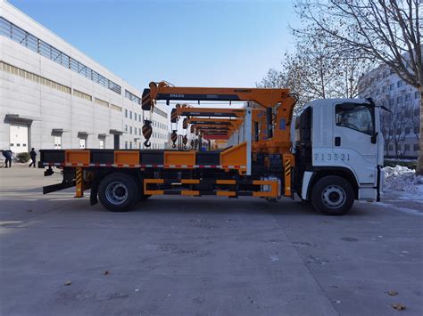 Sinotruk HOWO 6X4 4X2 8X4 Mobile Hydraulic Crane 3 5t 5t 6t 8t 10t 12t