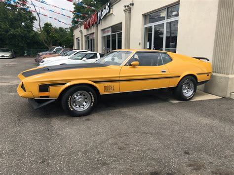 1971 Ford Mustang Mach 1 | Hollywood Motors