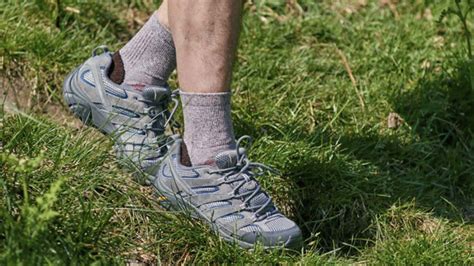 Do you really need special socks for hiking? | Advnture