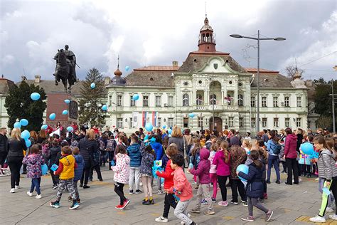 U ZRENJANINU OBELEŽEN SVETSKI DAN AUTIZMA ZR Klik