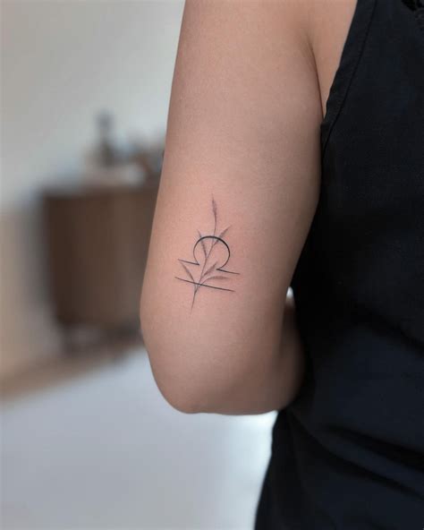 Tattoo Mit Dem Tierkreiszeichen Waage Symbolik Optimale Platzierung