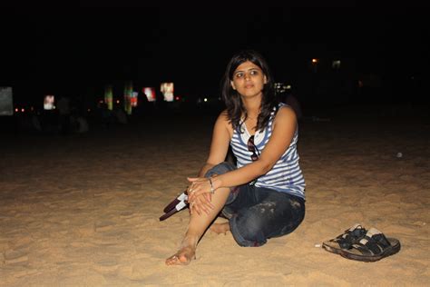 Hot Indian Girl Pictures At Goa Beach