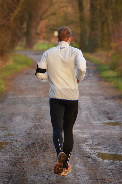 Fotos Gratis Hombre Gente Corriendo Movimiento Caminar Trotar