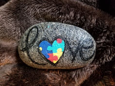 Pin By Cecily Mclaughlin On Painted Rocks In 2021 Rock Painting