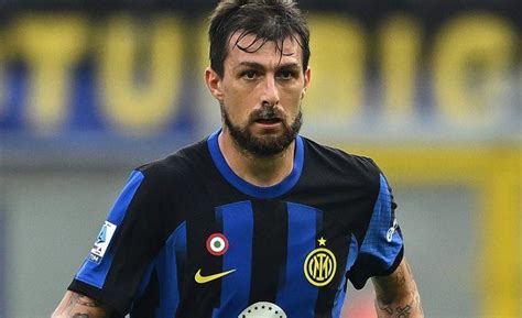 Acerbi Linter Ha Deciso Il Suo Futuro Dal Caos Juan Jesus All