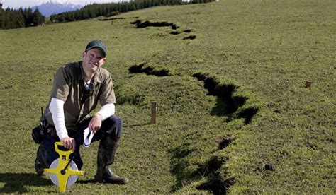 The Year The Earth Shook Nz