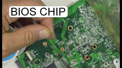 REPLACE BIOS IC SOIC8 TOSHIBA SATELLITE L755D YouTube