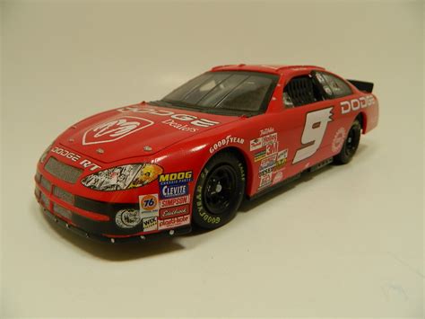 Bill Elliott S Dodge Intrepid Stock Car Nascar Model Cars Magazine