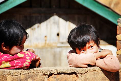 Gambar Orang Orang Orang Bermain Pria Anak Tertawa Anak Anak