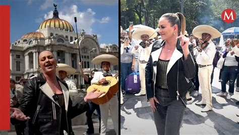 María José canta en explanada del Palacio de Bellas Artes VIDEO VIRAL