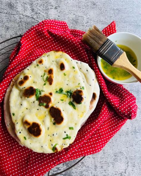 The Easiest Garlic Naan Bread Ever