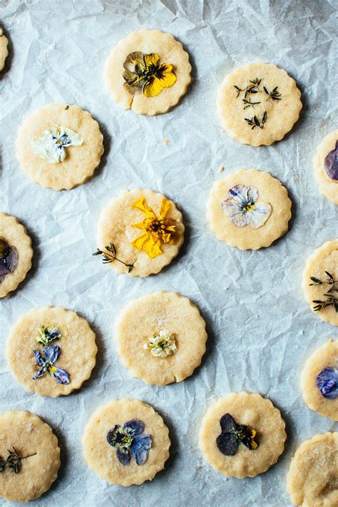 Edible Flower Shortbread Cookies The Farmer S Daughter Let S Bake