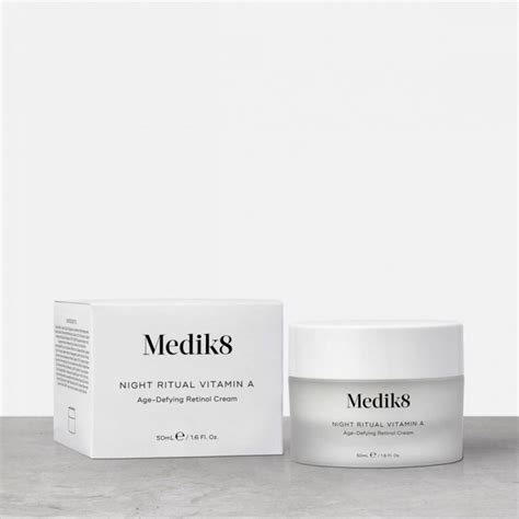 Medik Intelligent Retinol Smoothing Night Cream Ml La Dermoteca