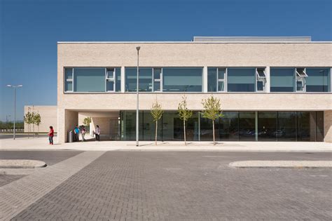 Gallery Of Stirling Campus In Forth Valley College Reiach And Hall