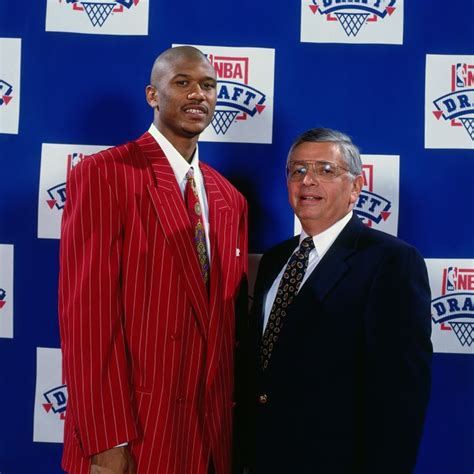 Jalen Rose In That Draft Suit Nba Scores Basketball Photos Nba Teams