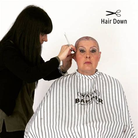 Hair Downはinstagramを利用しています 「woman Shaved Directly With Straight Razor