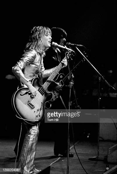 261 Suzi Quatro 1970s Photos And Premium High Res Pictures Getty