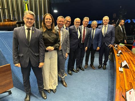 Senador Alessandro Comemora Aprova O De Projeto Que Autoriza