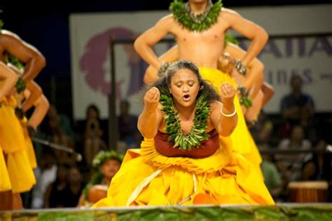 Kekuhi Kanahele Halau O Kekuhi Hula Dancers Hula Dance Hawaiian