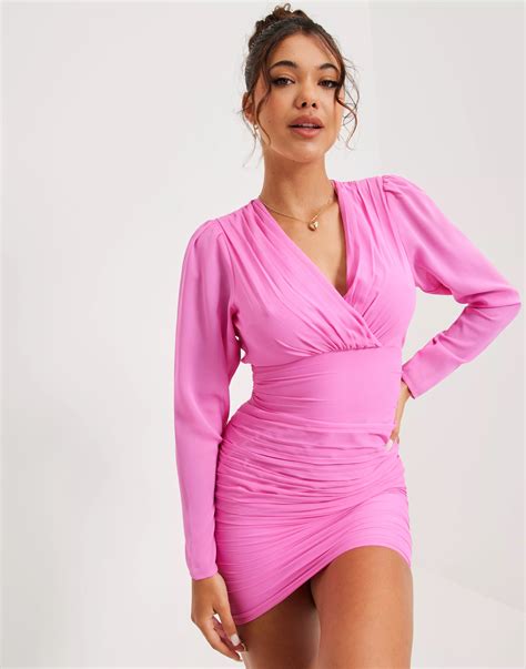 Köp Nelly Chiffon Delight Dress Ljus Rosa