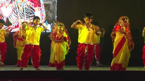 Dance performed by class 2A & 2B Sohag chand bodoni dhoni - YouTube