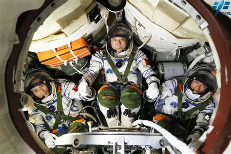 Annunciati I Taikonauti Della Missione Shenzhou Verso La Stazione