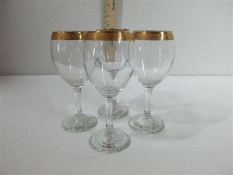 Set Of 4 Beautiful Gold Trimmed Wine Glasses EBay