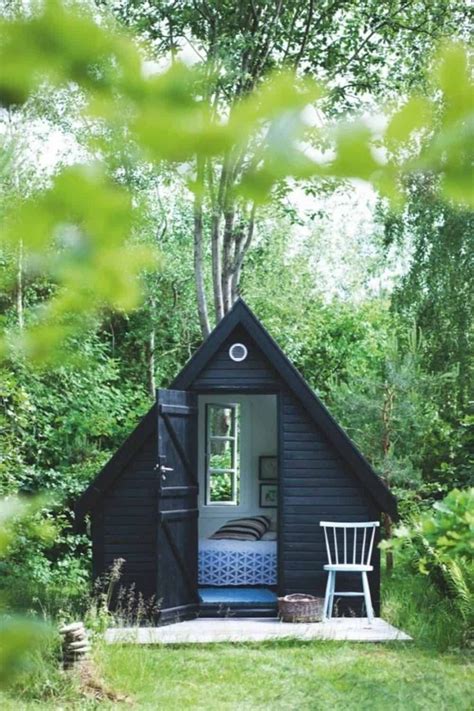 Minimal Triangular Studio Shed A Frame Cabin A Frame House Studio