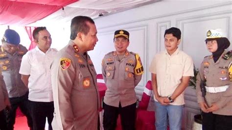 Kapolda Jatim Irjen Pol Toni Harmanto Pantau Pos Pelayanan Arus Mudik