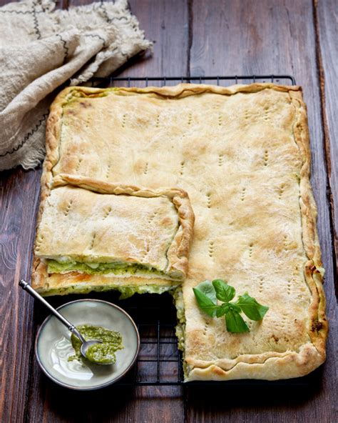 Focaccia Ripiena Alle Patate Con Stracchino E Pesto