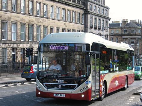 Lothian Buses 4 SN13BCZ 16 08 13 Volvo 7900 Hybrid 4 Flickr