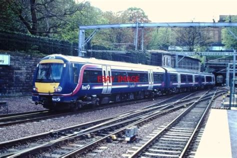 Photo Class 170 Turbo 3 Car Dmu No 170 459 Of First Scot Rail Leaving Edinburgh £2 00 Picclick Uk