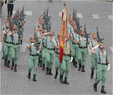 Photos of the Spanish Legion uniforms