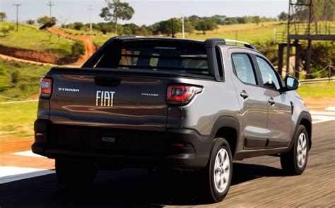 Nova Fiat Strada Fotos Pre Os Estimados Itens De S Rie E