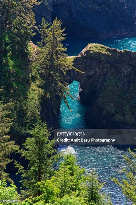 Natural Bridges At Brookings Oregon High Res Stock Photo Getty Images