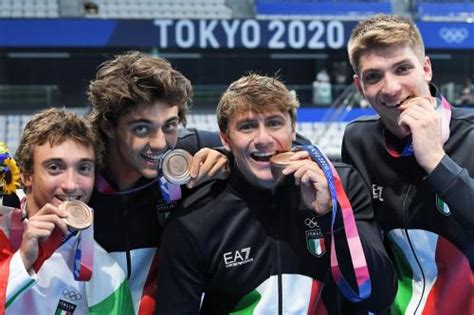 Italia Medaglia Di Bronzo Anche Nella Staffetta X Misti Di Nuoto