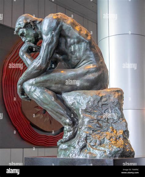 Il Pensatore Scultura In Bronzo Di Auguste Rodin In Mostra Presso La