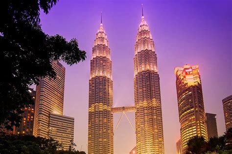 Petronas Twin Towers Sky Bridge Suria Klcc Discovery Tour